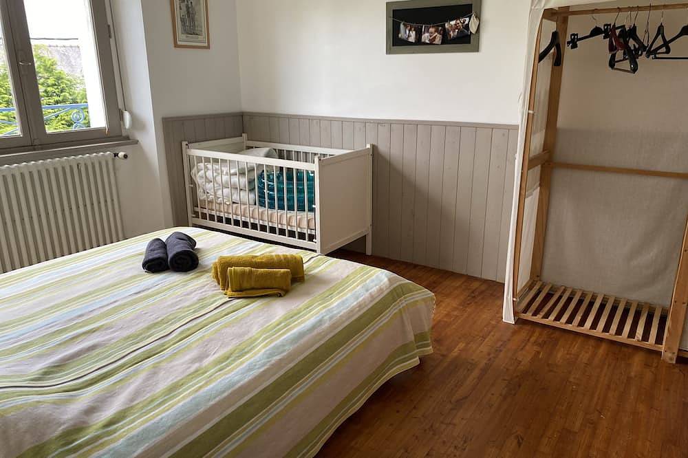 Spacious and bright house with enclosed garden near the beaches in Névez, Quimper und Umgebung