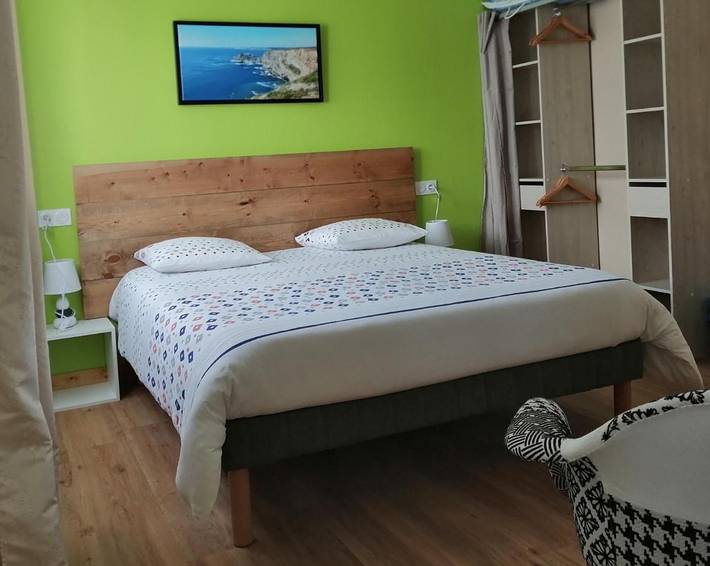 Hôtel pour 2 personnes, avec jardin à Lanvéoc - 4