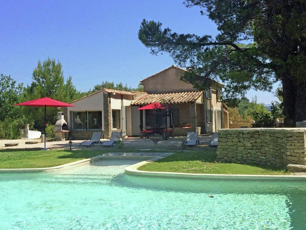 Private infinity pool, beautiful view of Mont Ventoux, a dream spot! in Malaucène, Parque natural regional del Mont Ventoux