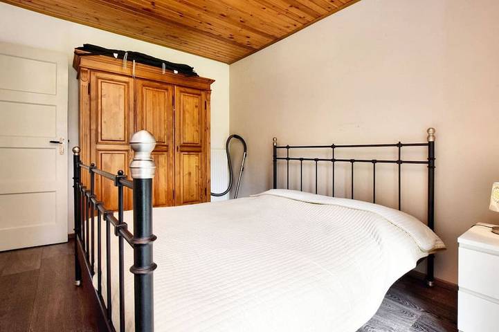 Location de vacances pour 4 personnes, avec jardin et sauna ainsi que jacuzzi et terrasse, animaux acceptés dans Rogery - 4