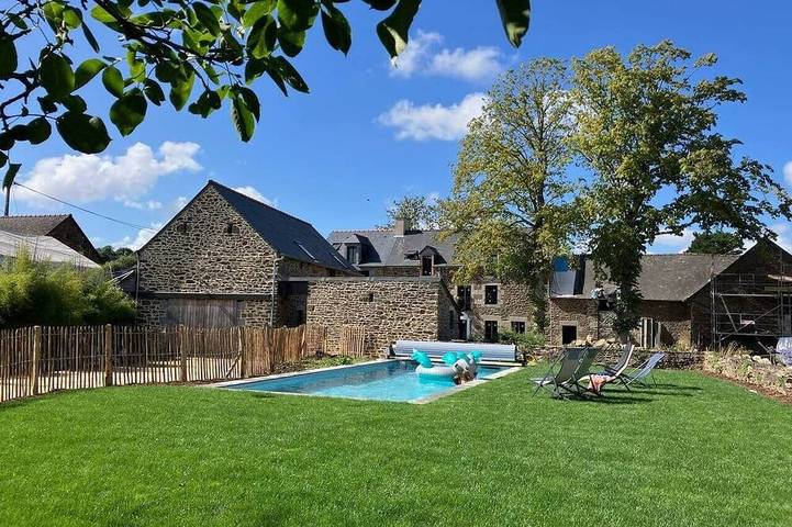 Maison de vacances pour 4 personnes, avec piscine, animaux acceptés à Pleudihen-sur-Rance