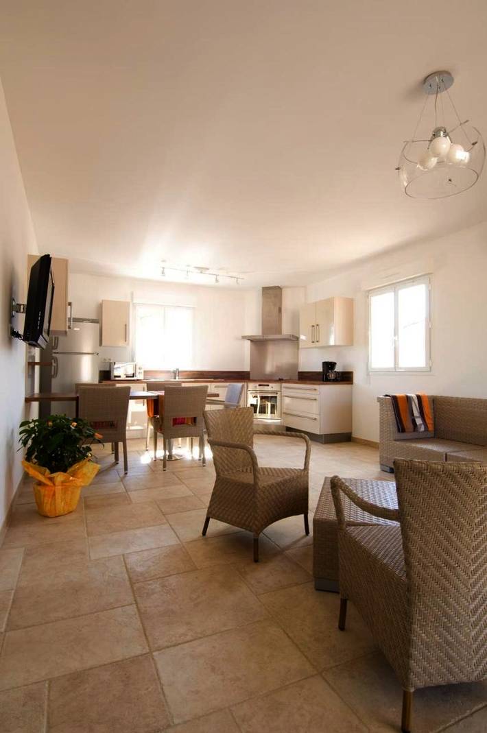 Location de vacances pour 6 personnes, avec piscine ainsi que jardin et vue, animaux acceptés à Ghisonaccia - 3