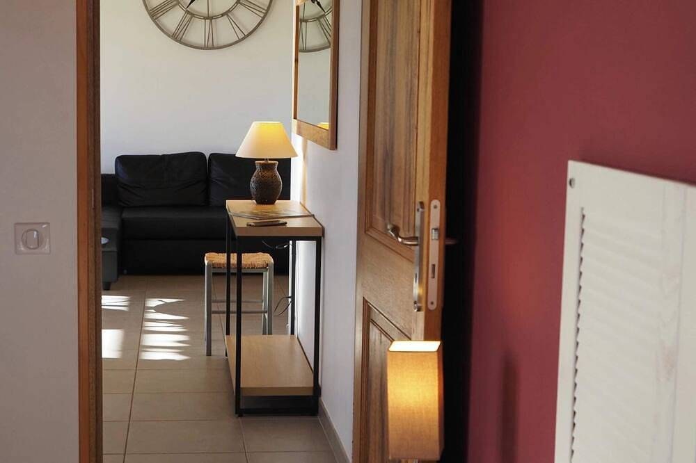 Villa Figuière at the foot of Mont Ventoux in Le Barroux, Parque natural regional del Mont Ventoux