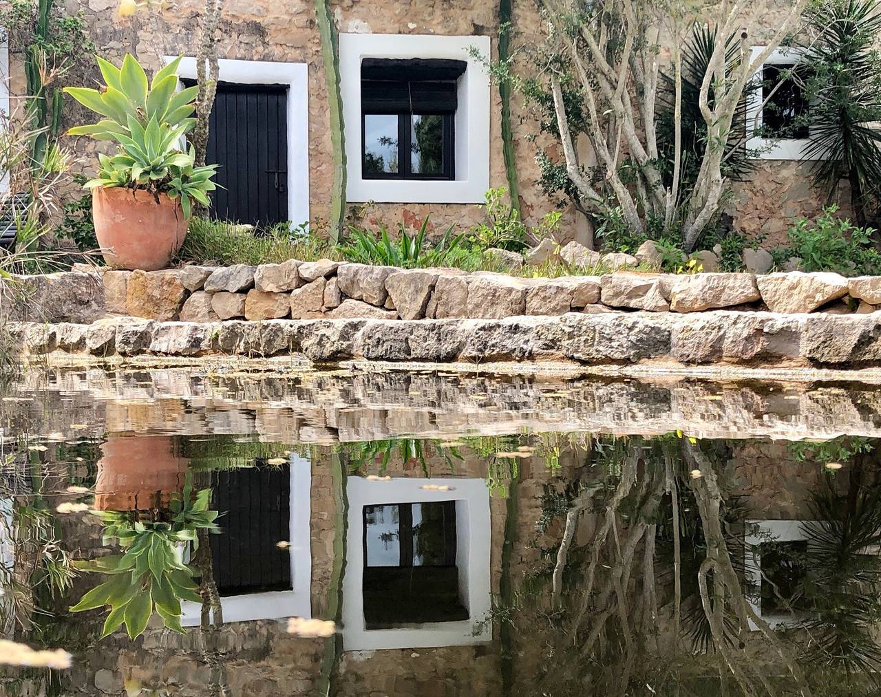 Charmante Villa Can Vicent Masia mit Pool, Bergblick, Wlan, Terrasse und Garten in Sant Agustí des Vedrà, Sant Josep de sa Talaia
