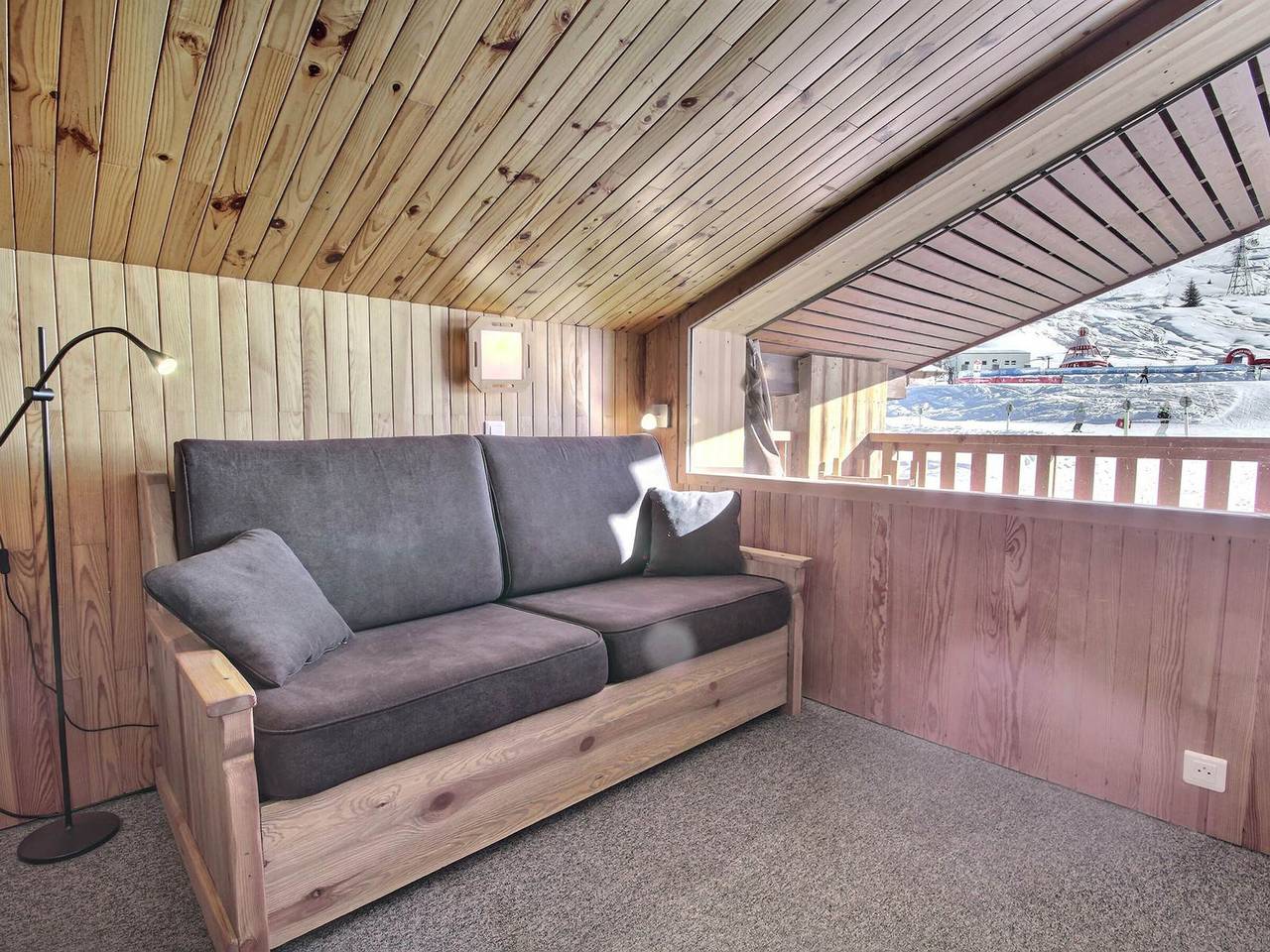 Appartement entier, Appartement 2 pièces avec belle vue sur pistes, animaux admis in Belle Plagne, La Plagne-Tarentaise