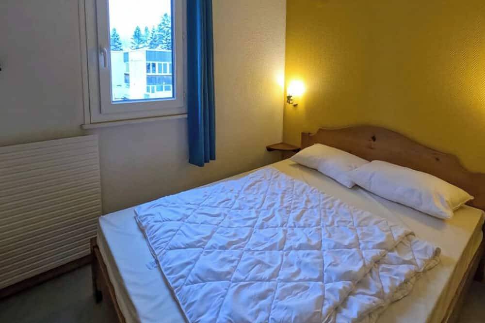 Geheel appartement, Les Monts Jura 3P8S - Two Bedroom Apartment, Sleeps 8 in Lélex, Parc naturel régional du Haut-Jura
