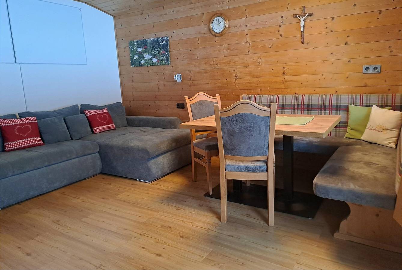 Geheel vakantieappartement, 6-Personenwohnung in Loferer und Leoganger Steinberge, Waidring