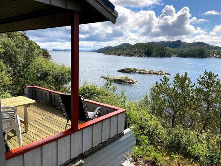 Ferienhaus für 6 Personen, mit Balkon und Whirlpool sowie Terrasse und Garten in Fjell