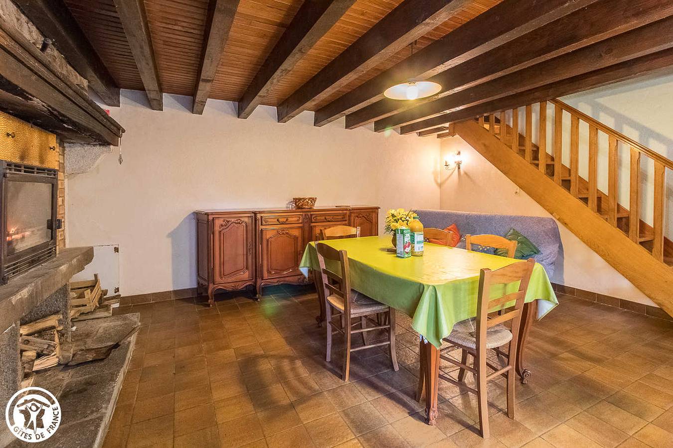 Charming 2km Olby Gite, Parking, TV, Oven, Garden in Olby, Volcans d'Auvergne Regional Nature Park