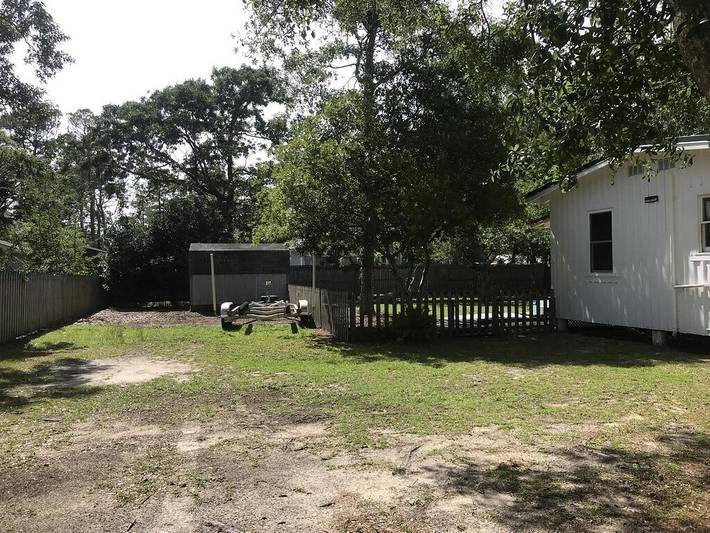 Vacation rental for 6 people, with terrace and yard in Oak Island (NC)