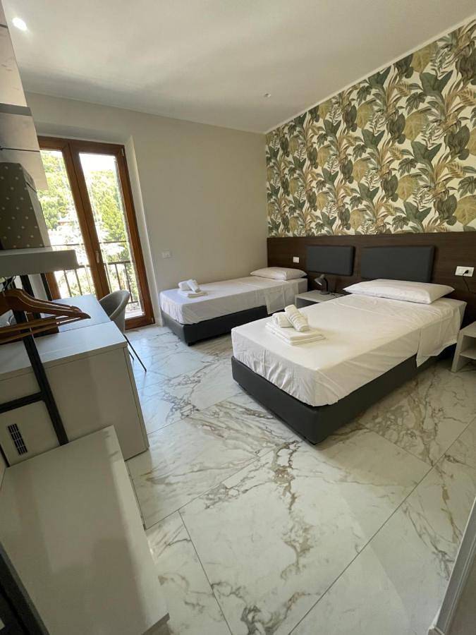 Ferienwohnung für 2 Personen, mit Balkon und Ausblick in Terracina - 4