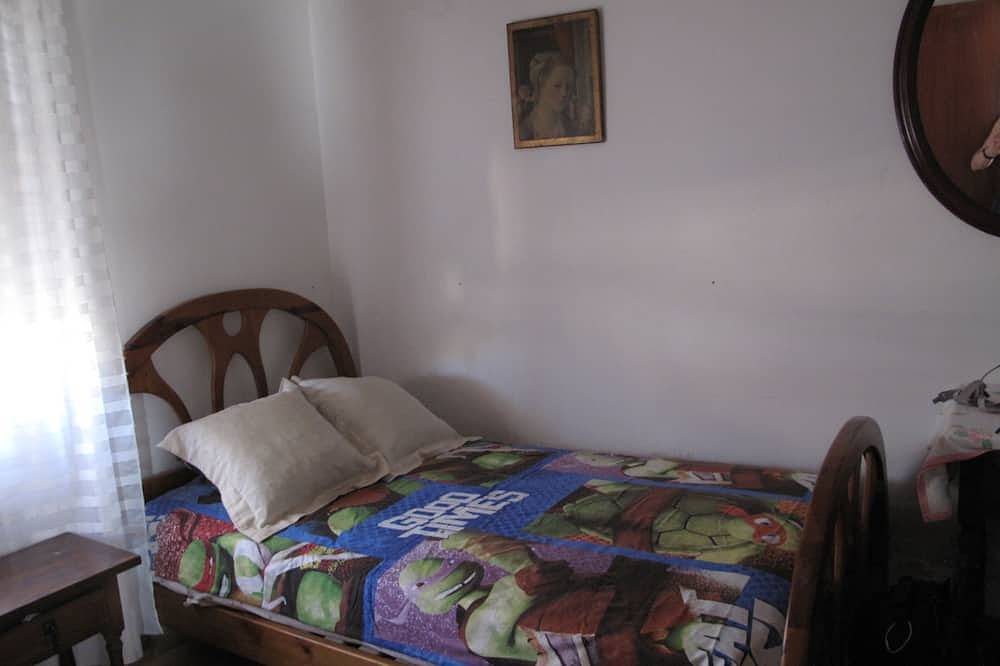 Casa Real - Single-family home available for whole-home rental. Pets are allowed. in Valtiendas, Province de Ségovie
