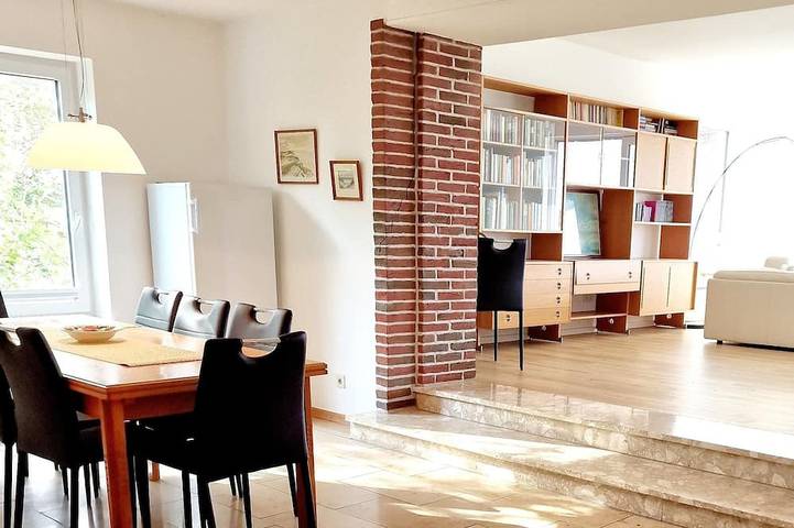 Ferienhaus für 8 Personen, mit Balkon und Sauna sowie Garten, mit Haustier
