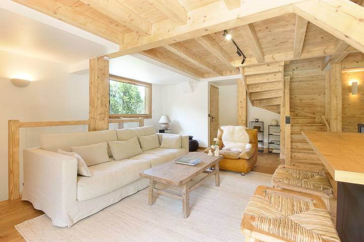Chalet pour 10 personnes, avec sauna ainsi que jardin et jacuzzi à Les Houches - 2