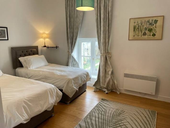 Gîte pour 8 personnes, avec jardin et piscine à Aumagne - 4