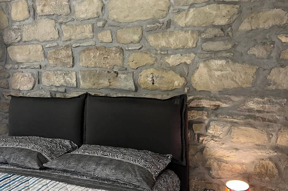 Renovated family suite with separate entrance and large garden in Lama Mocogno, Modena Provinz