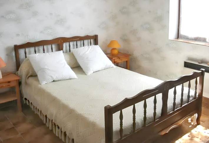 Location de vacances pour 6 personnes, avec balcon à Uzer - 4