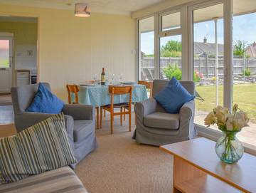 Cottage for 4 People in Broomholm, Norfolk, Photo 2