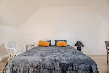 Location De Vacances pour 2 Personnes dans Sens-de-Bretagne, Région de Rennes, Photo 4