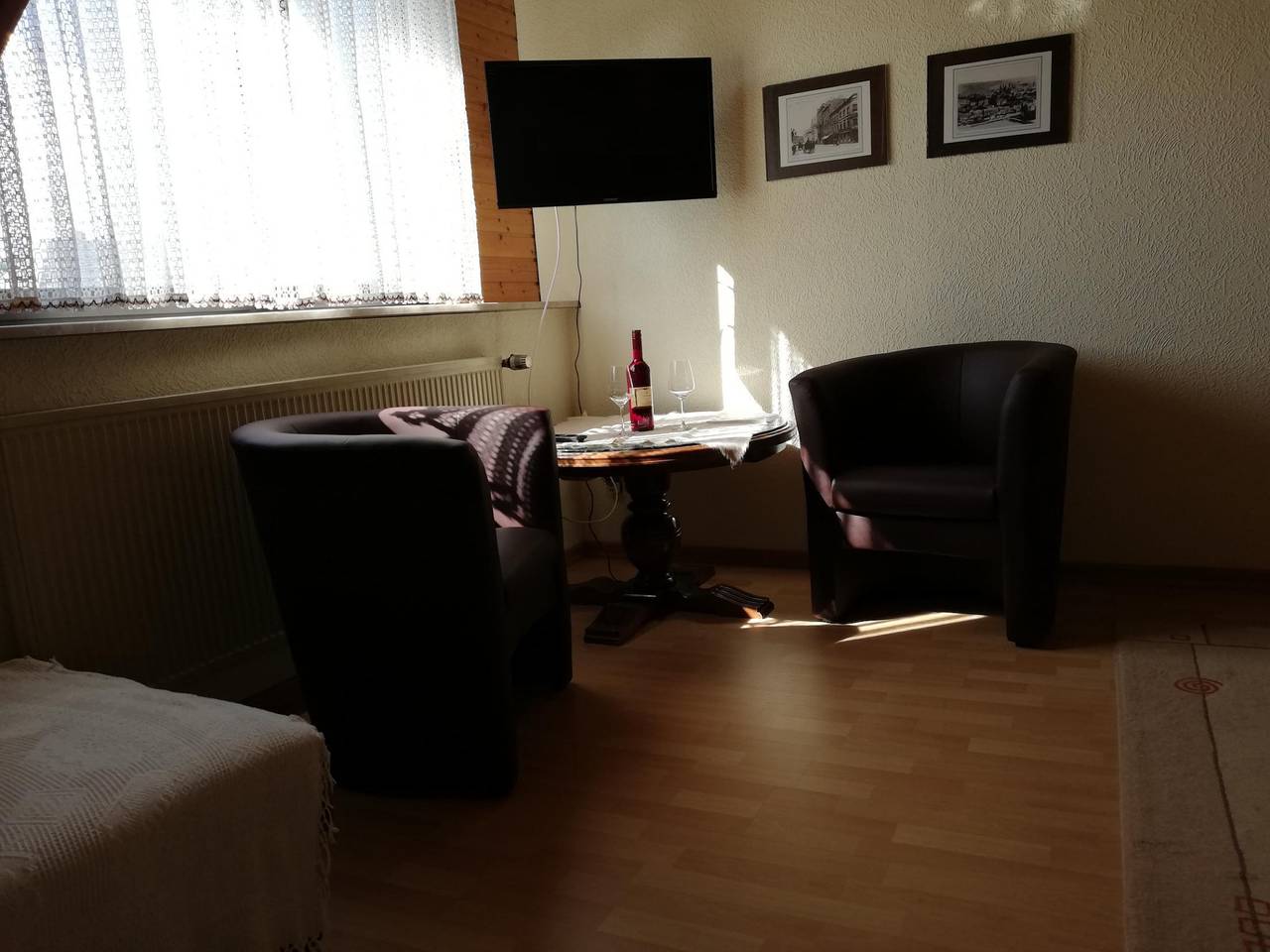 Ganze Ferienwohnung, Dreibettzimmer Dusche/Wc in Trittenheim, Moseleifel
