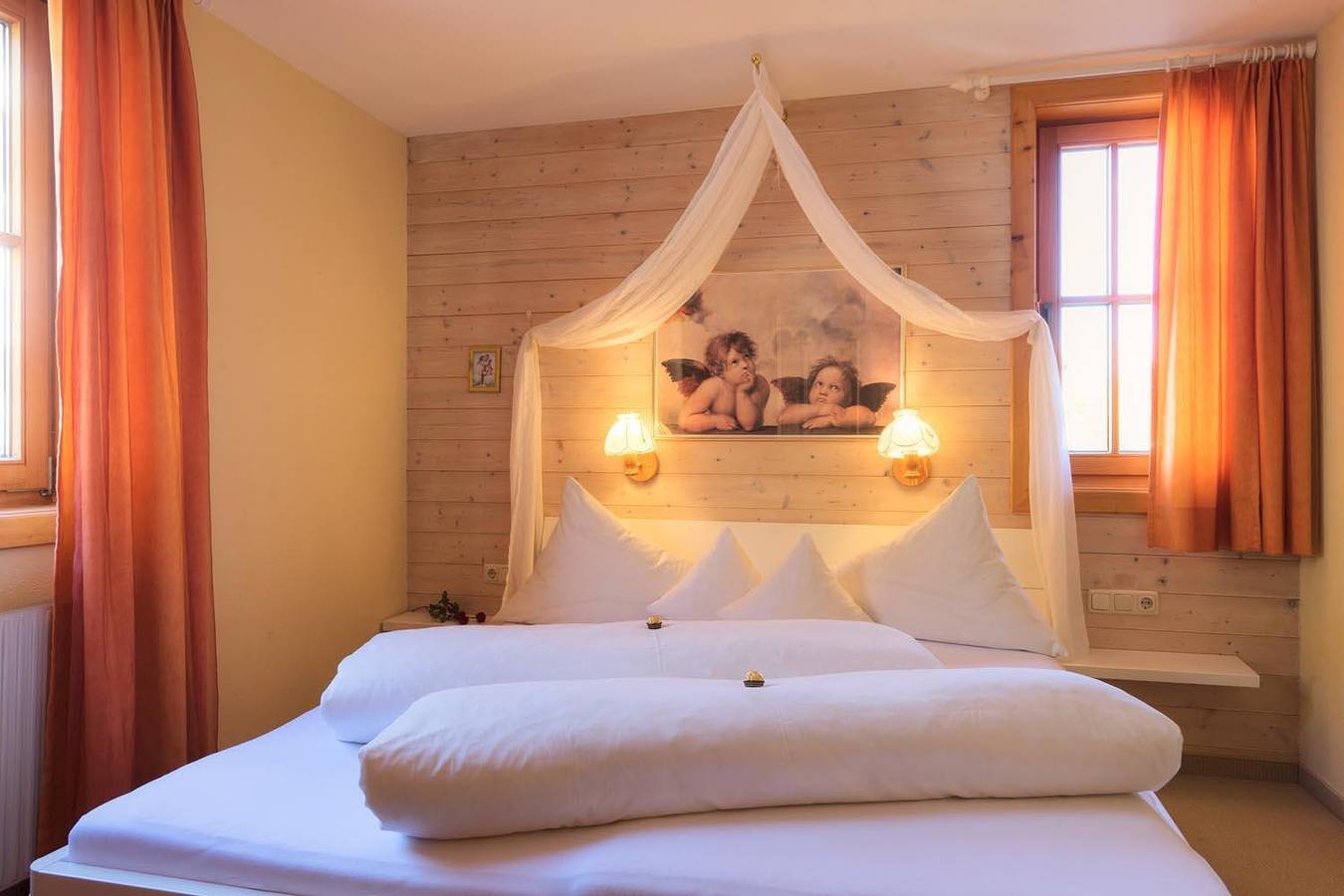 Ganze Ferienwohnung, App. 2-4 Pers.: 1Schlafraum/Dusche,Bad,Wc in Lechtaler Alpen, Sankt Anton am Arlberg