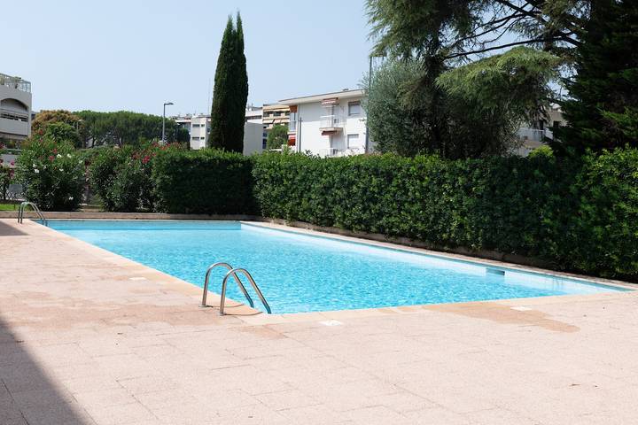 Ferienwohnung für 6 Personen, mit Pool und Terrasse in Cagnes-sur-Mer