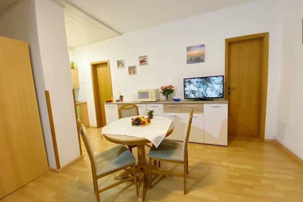 Appartement entier, Vacation apartment Kiefer - only 300 m to the beach, peace and quiet included in Lubmin, Vorpommern Greifswald