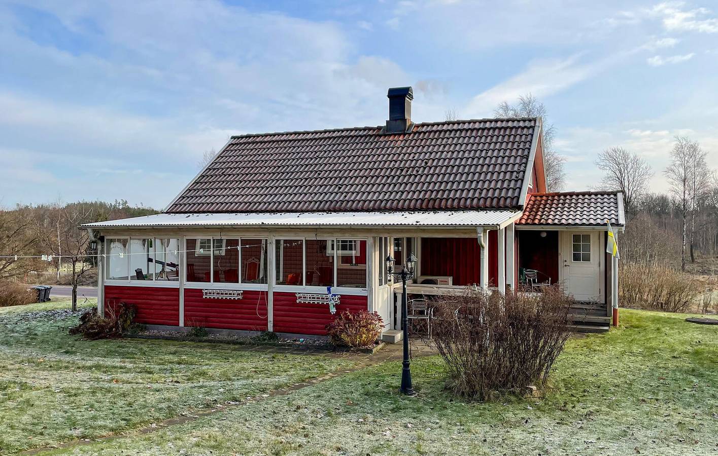 Ferienhaus für 6 Personen mit Terrasse in Västergötland