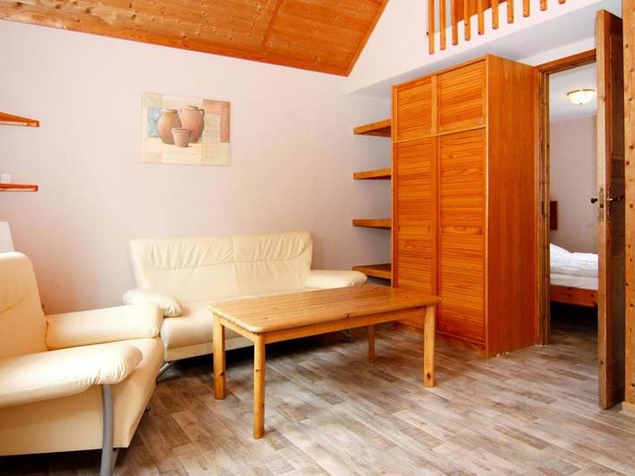 Ferienhaus für 4 Personen, mit Terrasse und Pool sowie Sauna in Markgrafenheide - 3
