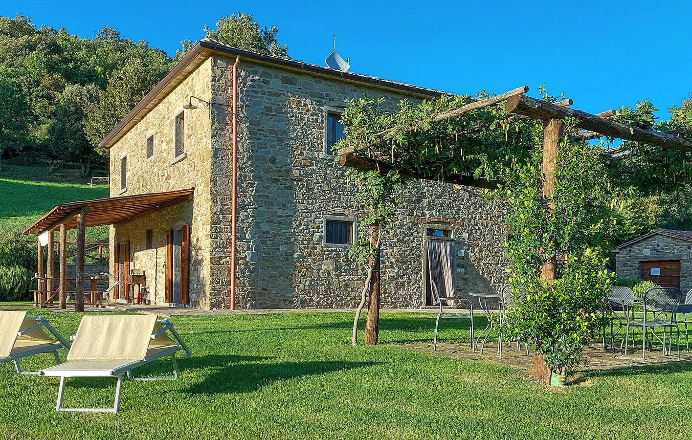 Appartamento intero, Tranquillo appartamento a bordo piscina vicino a Ponte Alla Piera in Ponte Alla Piera, Anghiari