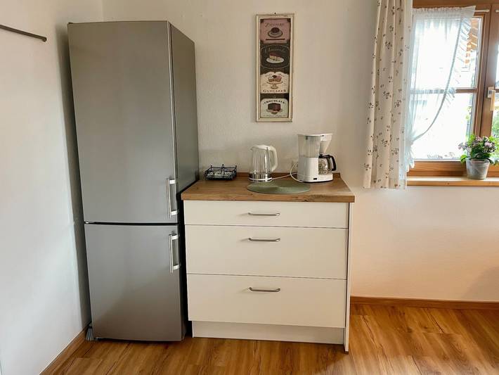 Ganze Wohnung, Apartment „Schmuckkastl“ mit privater Terrasse, Gemeinschaftsgarten und Wlan in Schäftlarn, Starnberger See