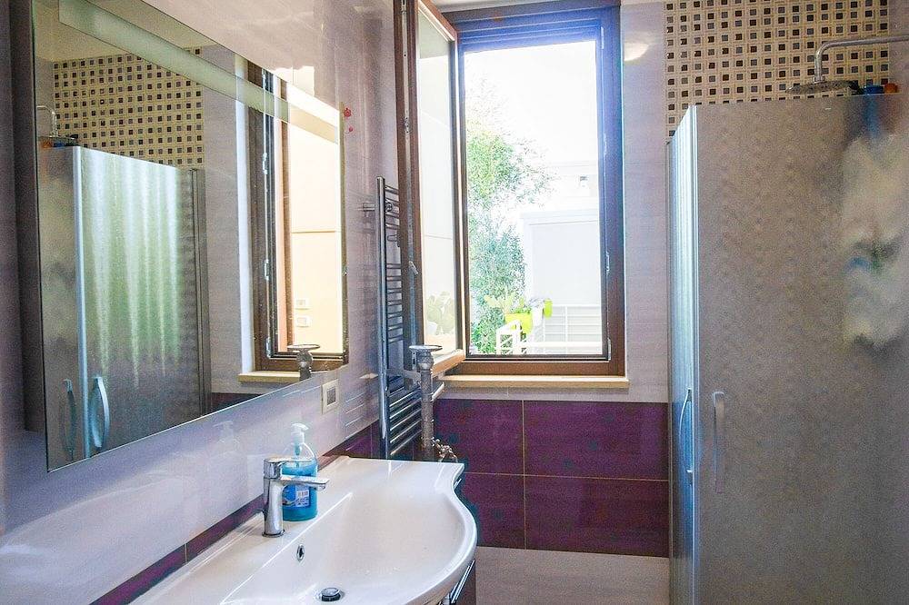 Access room in Bisceglie, Barletta-Andria-Trani
