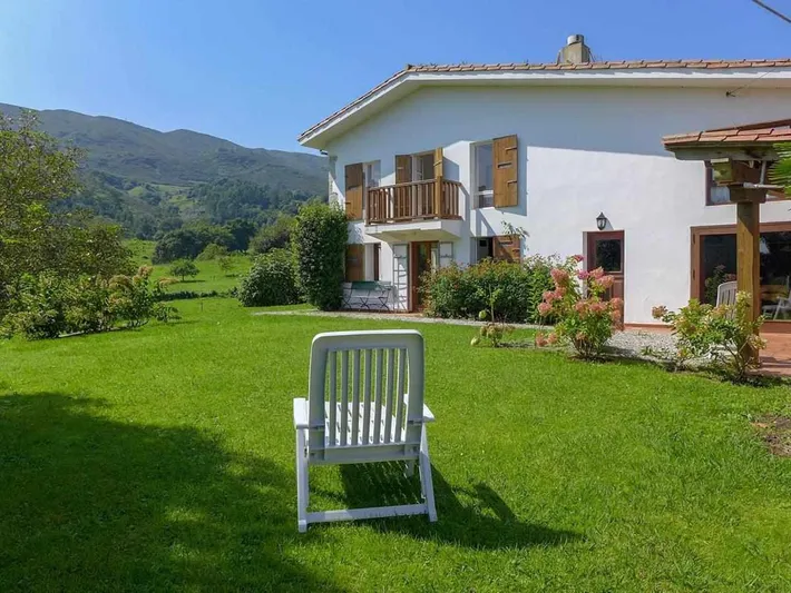 Chalet für 7 Personen, mit Ausblick und Garten - 1