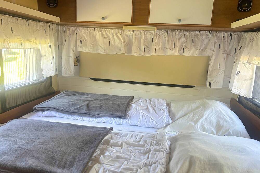 Fannys Hus – Ferienhaus mit Panorama-Sauna am Fluss in Småland in Kronoberg