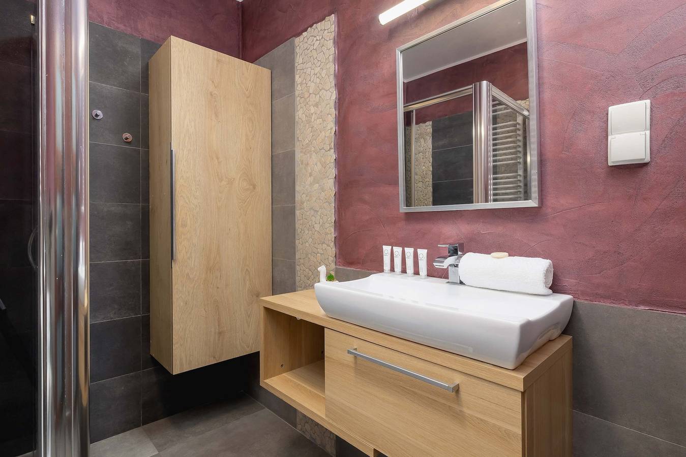 Ganze Wohnung, Exceptional Apartment with Balcony by Noclegi Renters in Dębniki, Krakau