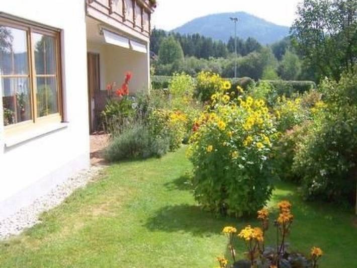Ferienwohnung für 4 Personen, mit Garten in Böbrach