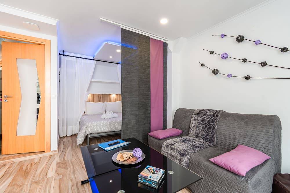 Ganze Wohnung, Das Purple Studio mit Gemeinschaftsterrasse liegt 200 m vom Strand Peniche entfernt in Peniche, Leiria District