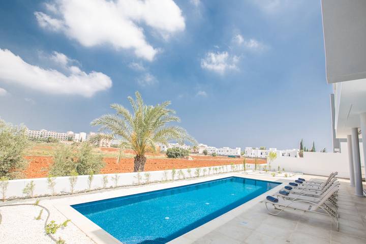 Villa voor 7 personen met balkon/terras in Protaras, Zuid Cyprus