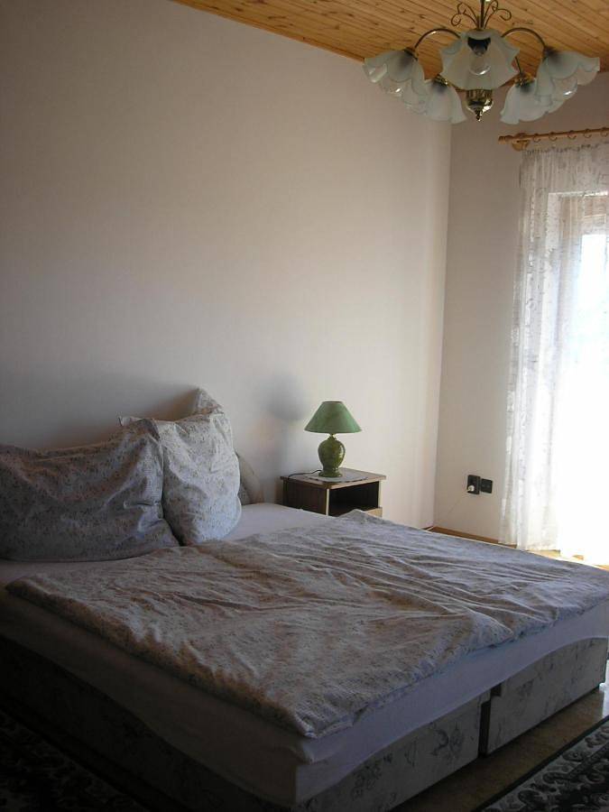 Ferienhaus für 10 Personen, mit Balkon und Terrasse sowie Garten und Ausblick in Gyenesdias - 3