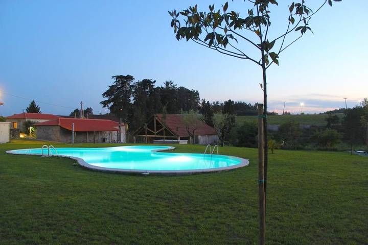 Hôtel pour 4 personnes, avec vue et jardin ainsi que sauna et piscine à Lousada - 3