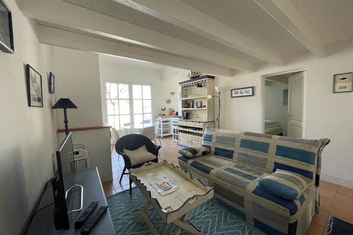 Location de vacances pour 7 personnes, avec jardin à La Flotte