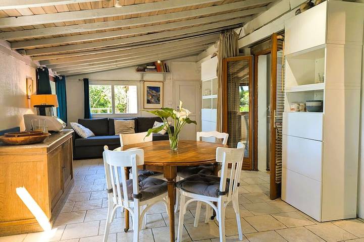Location de vacances pour 8 personnes, avec jardin dans Plage du Pin de Galle