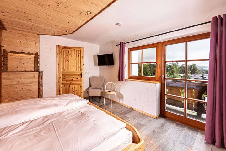 Hütte für 4 Personen, mit Balkon und Garten in Oberbayern - 2