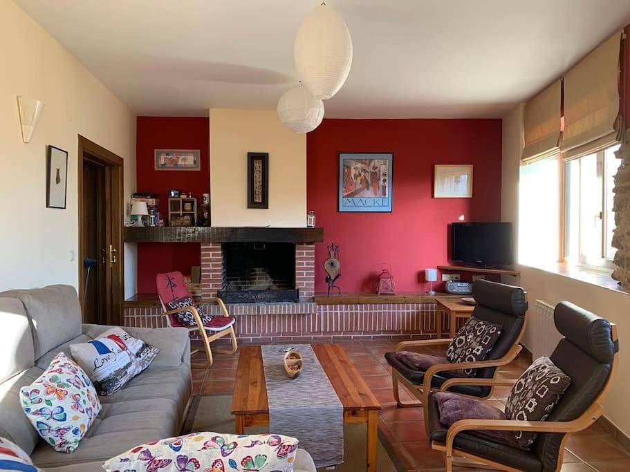 Three-Bedroom Chalet in Merindad de Sotoscueva, Cordillera Cantábrica
