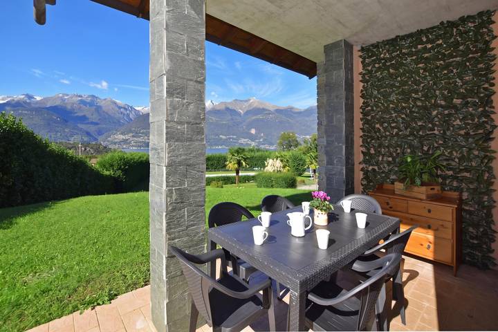 Ferienhaus für 6 Personen, mit Pool und Seeblick sowie Terrasse, kinderfreundlich am Comer See