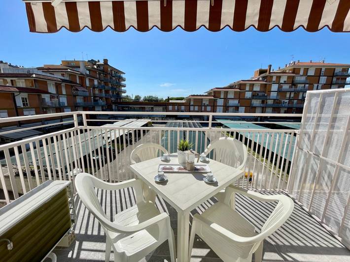 Ganze Wohnung, Wohnung mit Balkon, 370 m vom Meer entfernt in Porto Santa Margherita, Caorle