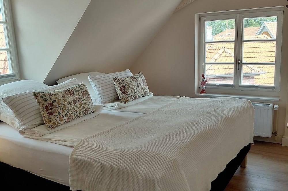 Stadtvilla Jever # Apartment 1832 in Jever, Südliche Nordseeküste
