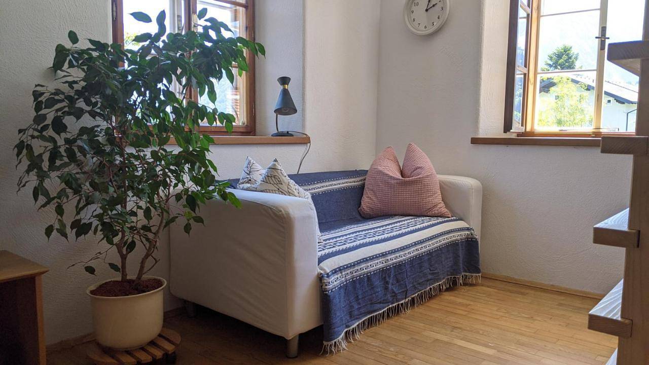 Ganze Ferienwohnung, Family Room with Mountain View in Kuchl, Tennengau
