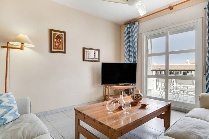 Appartement entier, Appartement 'Vues sur la Fontanilla Familles Uniquement' avec Terrasse, Wi-Fi et Climatisation in Playa de los Bateles (Conil de la Frontera), Conil de la Frontera