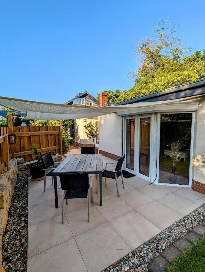 Ferienhaus für 4 Personen, mit Garten und Ausblick sowie Terrasse in Potsdam und Umgebung - 2